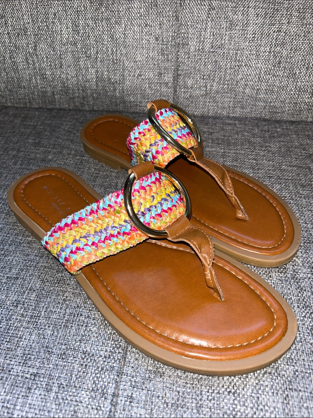 Kelly & Katie PATTIEE - Tan Leather Thong Sandals with Multicolor Braided Strap